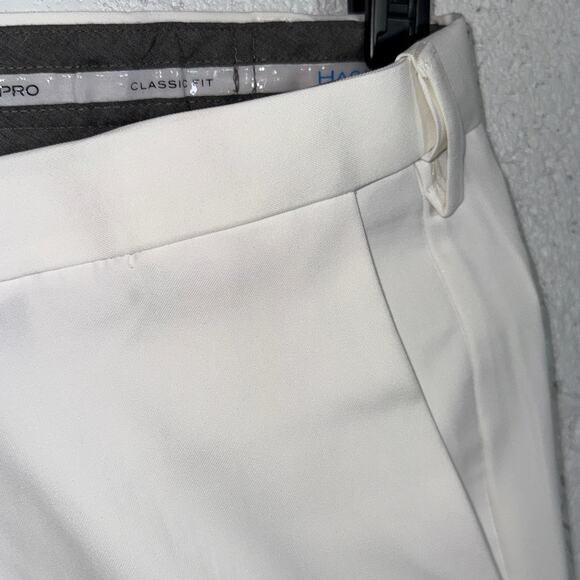 Haggar Men's 18 PRO Classic-Fit Expandable Waist Dress Pants White 42x29 $70 - Picture 10 of 10